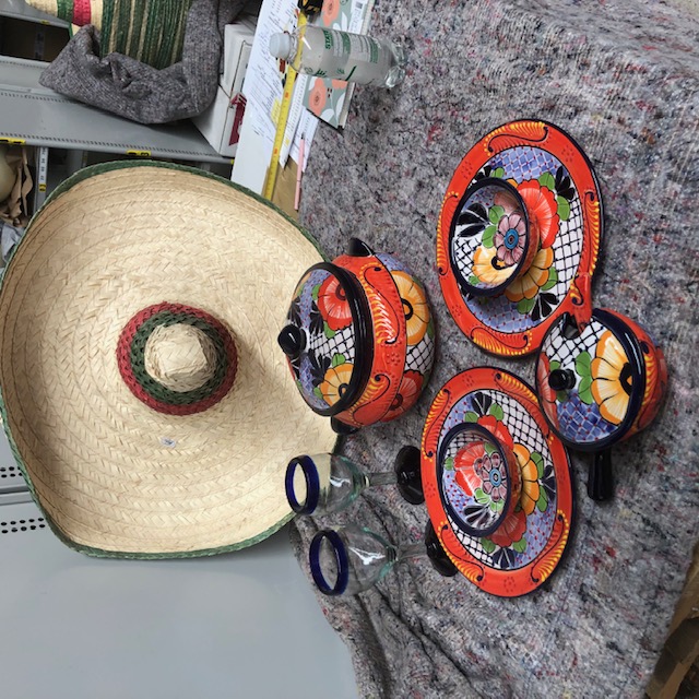 H&aring;ndmalet mexicansk Talavera keramik