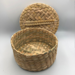 Flettet kurv med lg