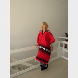 Poncho  rd/sort/hvid