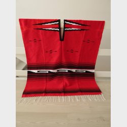 Poncho  rd/sort/hvid